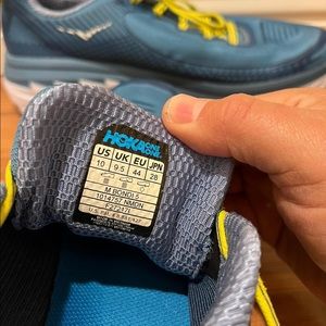 Hoka One One bondi 6